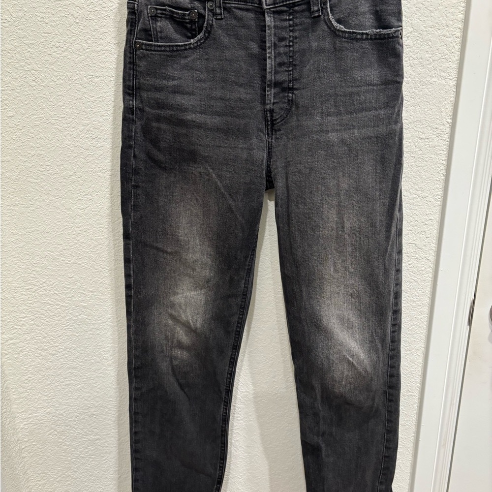 GAP Women's Black Washed Slim Straight Jeans